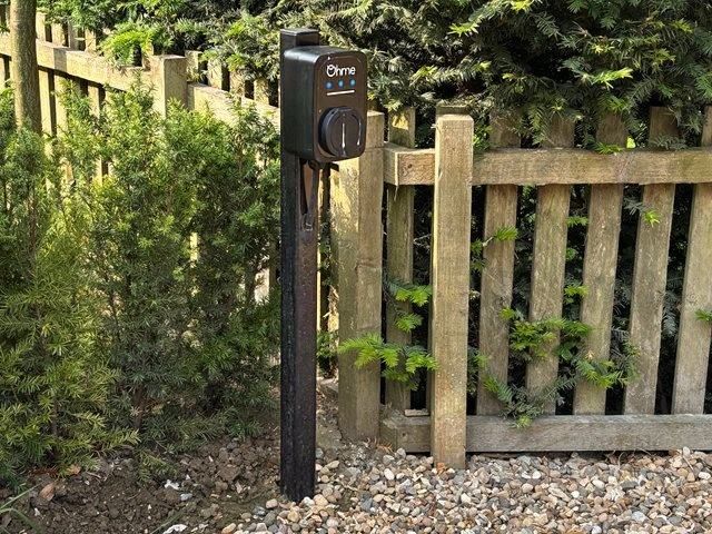ev-charger-installers-10-sharpen-lighting-color