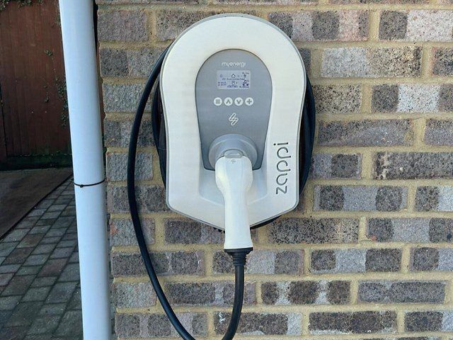 ev-charger-installers-3-sharpen-lighting-color