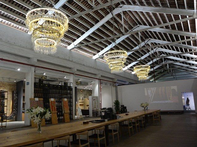 commercial-electrician-2-sharpen-lighting-color