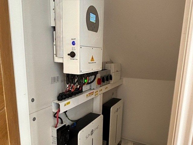 battery-storage-installers-7-sharpen-lighting-color