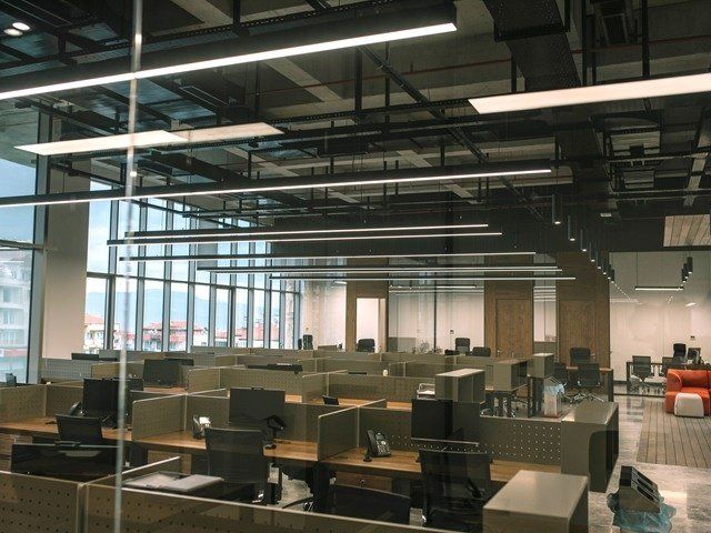 commercial-electrician-9-sharpen-lighting-color
