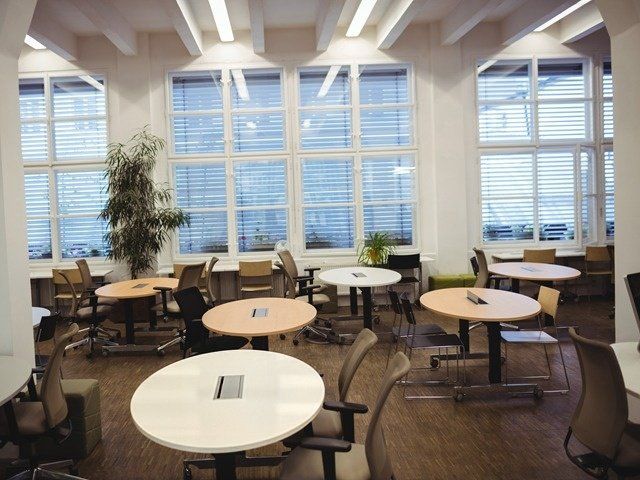 commercial-electrician-12-sharpen-lighting-color